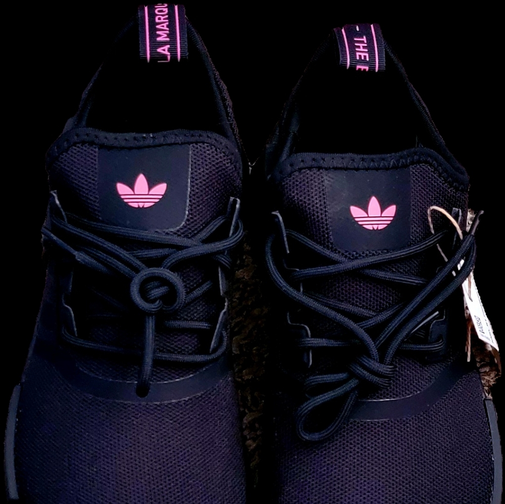 ADIDAS NMF R1 PRIMEBLUE SNEAKERS